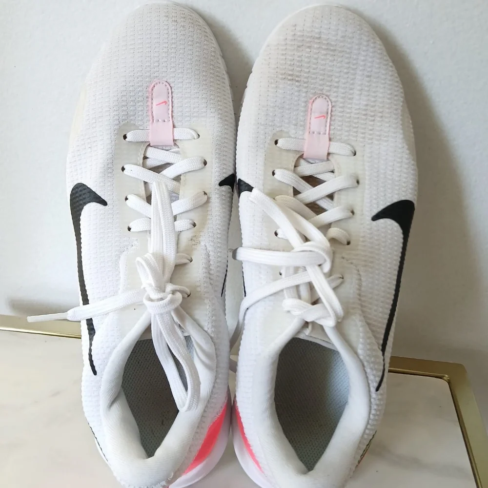 Nike Flex Experience 12 White Pink Sneakers Sz 9.5